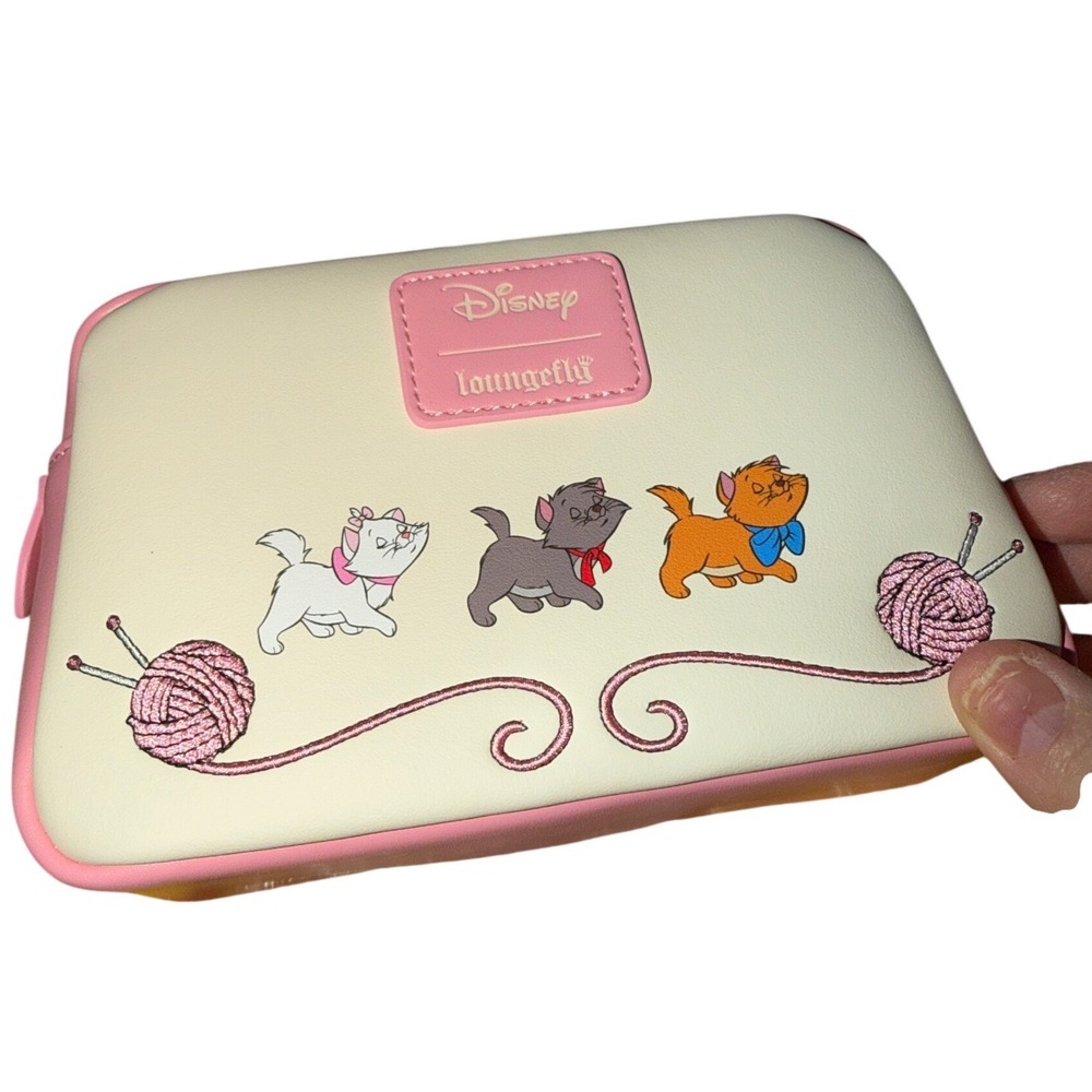 Loungefly Disney Aristocats Marie Berlioz Toulouse Makeup Bag Cream Pink NEW NWT
